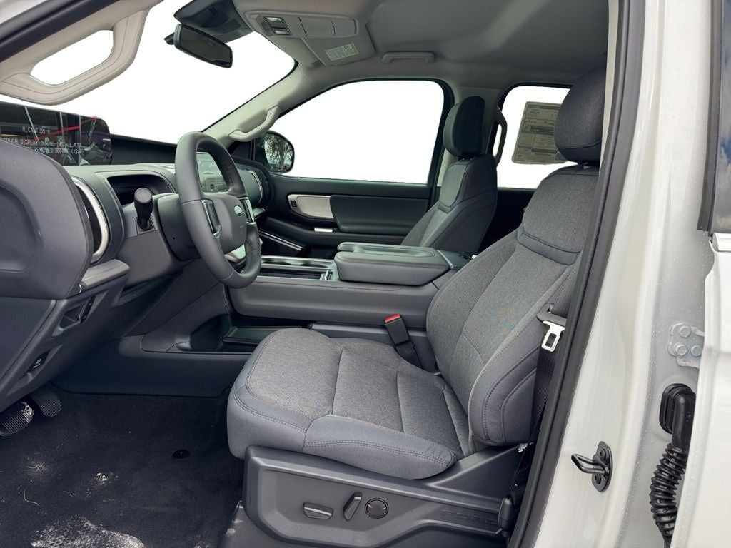 2025 Ford Expedition Active 200A