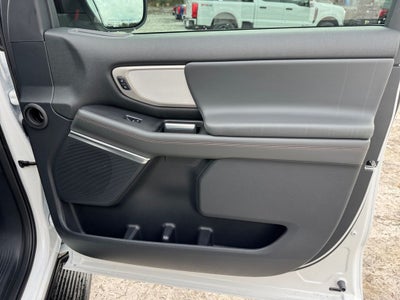 2025 Ford Expedition Active 200A