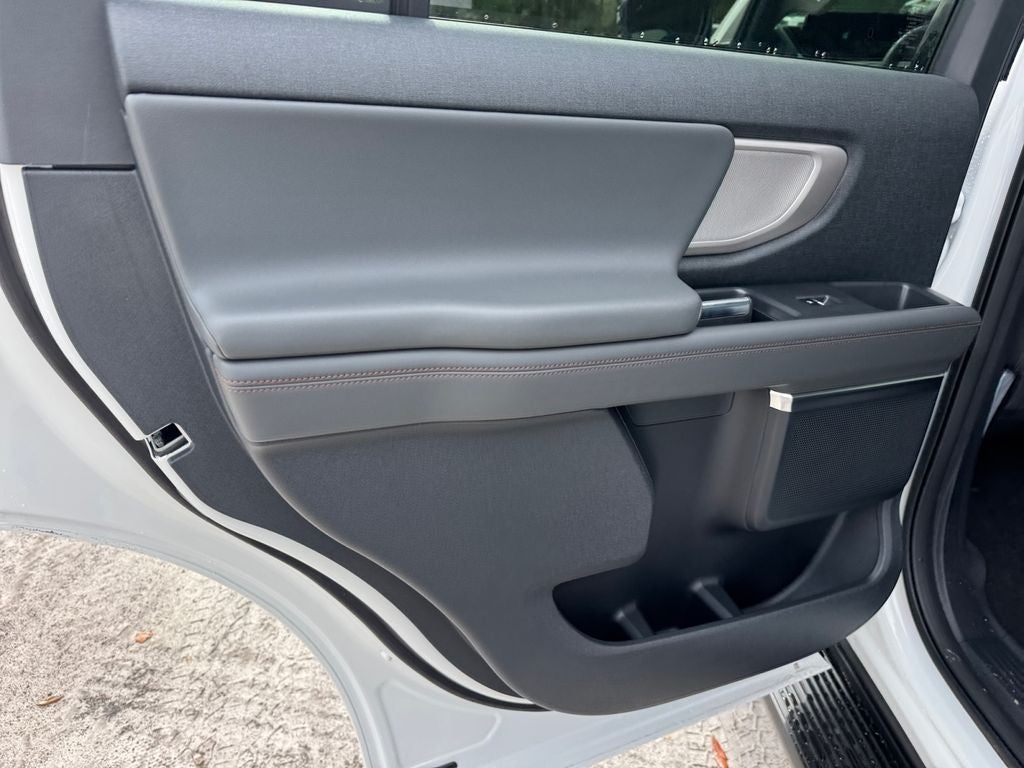 2025 Ford Expedition Active 200A