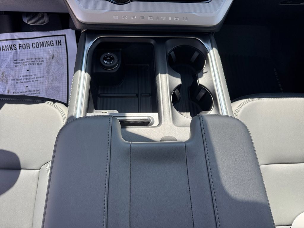 2027 Ford Expedition Active 202A