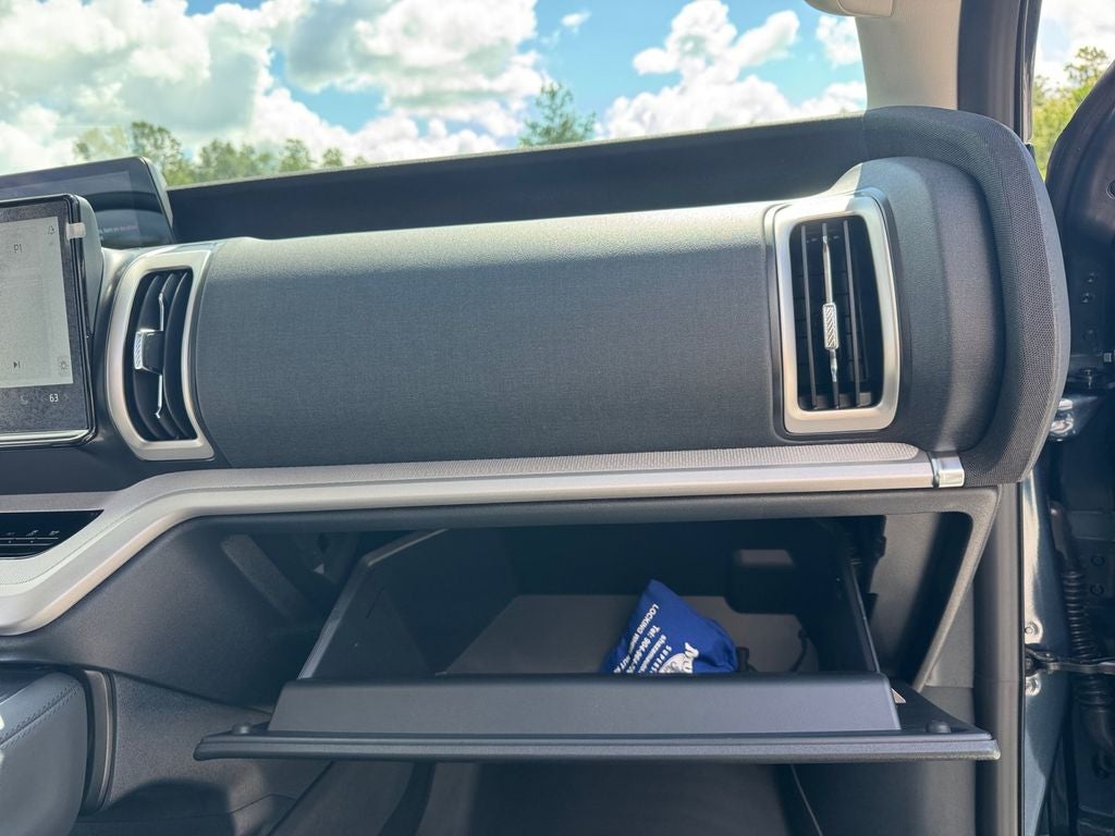 2027 Ford Expedition Active 202A