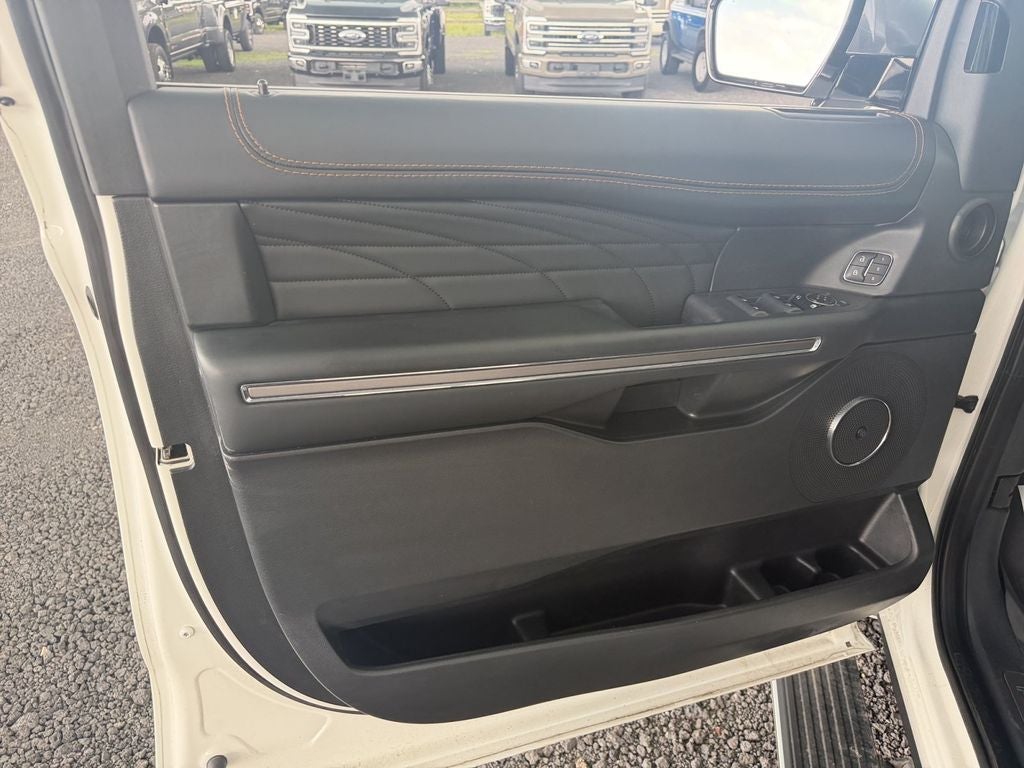 2023 Ford Expedition Platinum