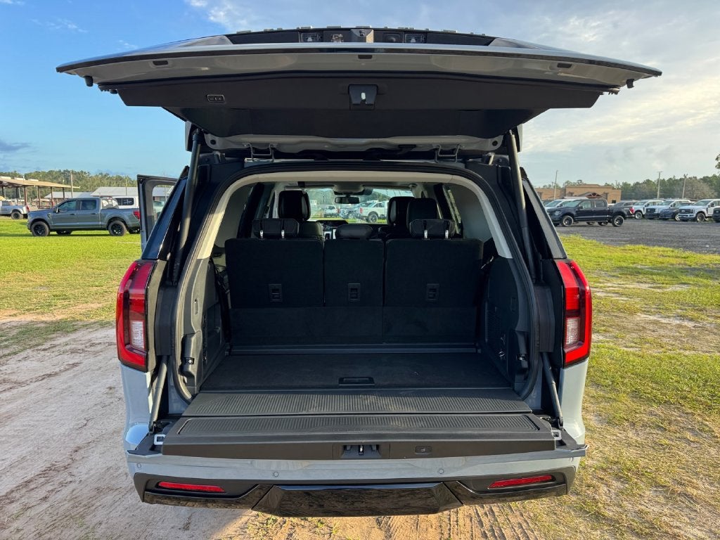 2027 Ford Expedition Platinum 600A
