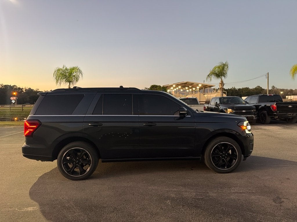 2024 Ford Expedition Limited STEALTH PKG.