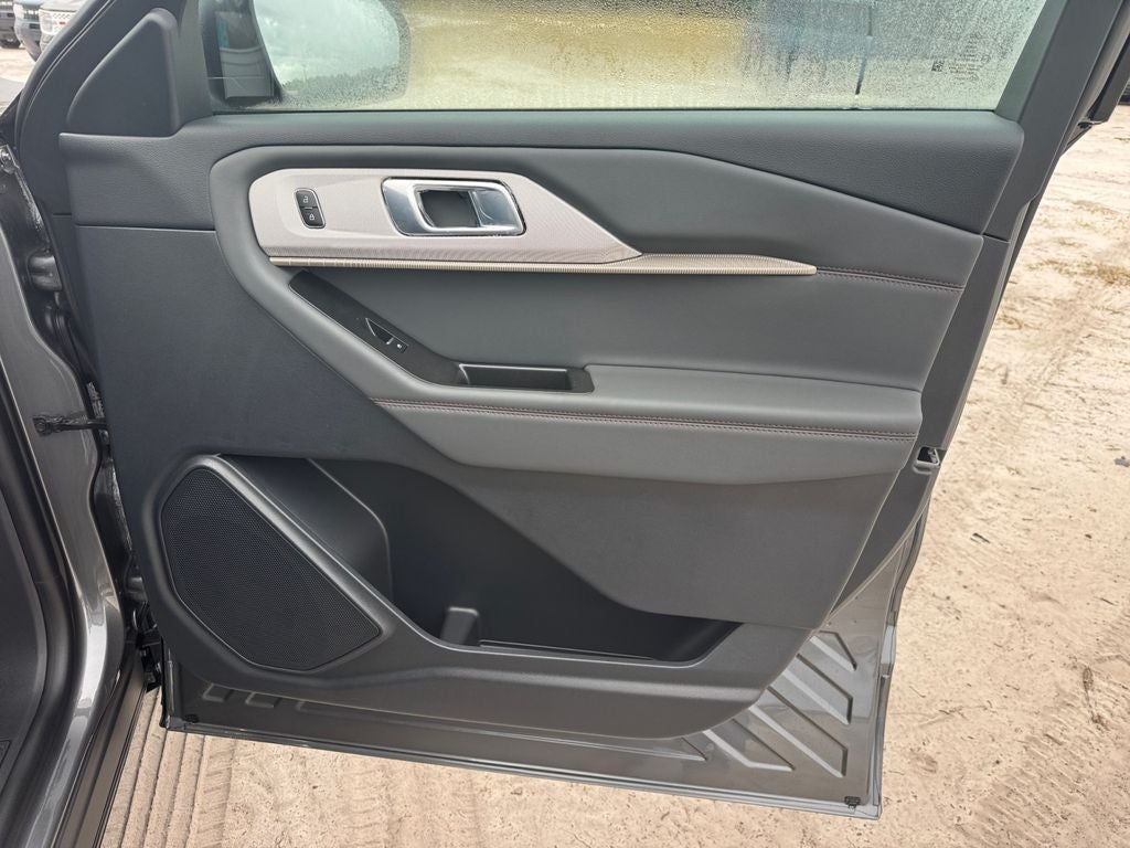 2026 Ford Explorer Active 200A