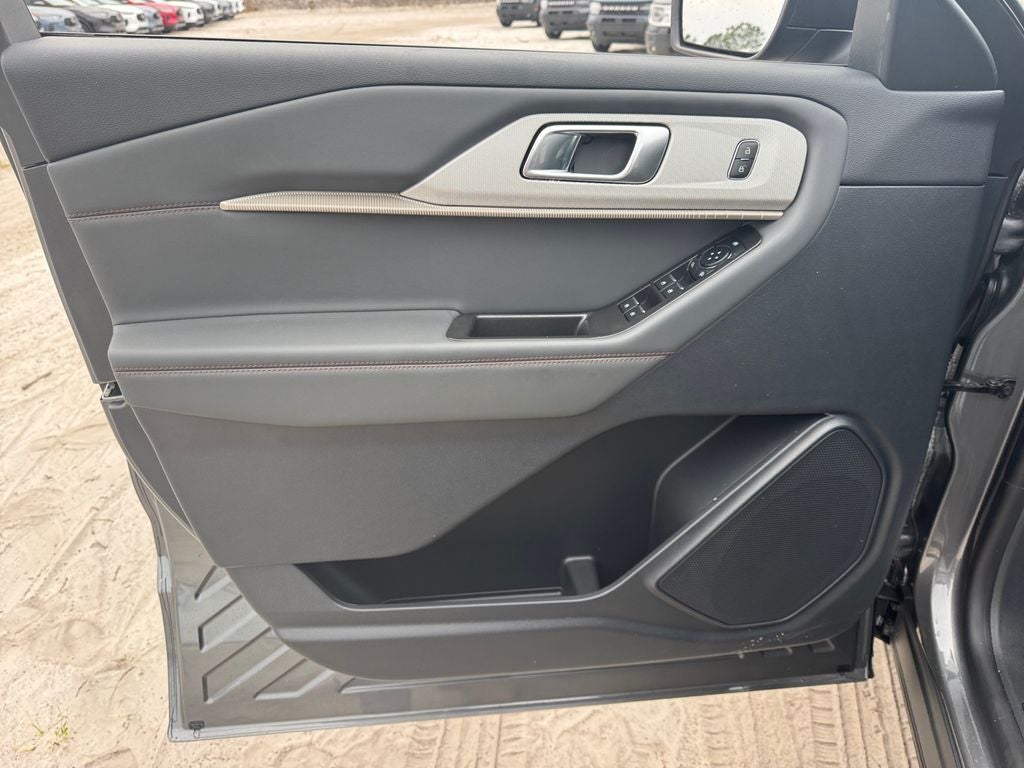 2026 Ford Explorer Active 200A