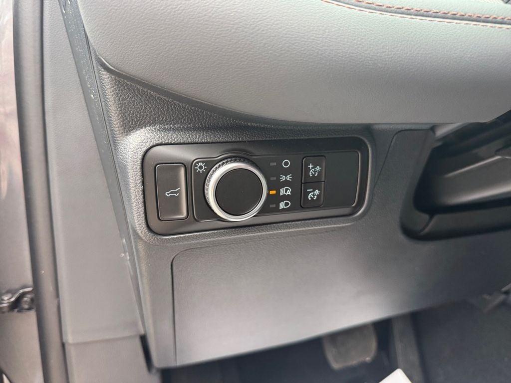 2026 Ford Explorer Active 200A