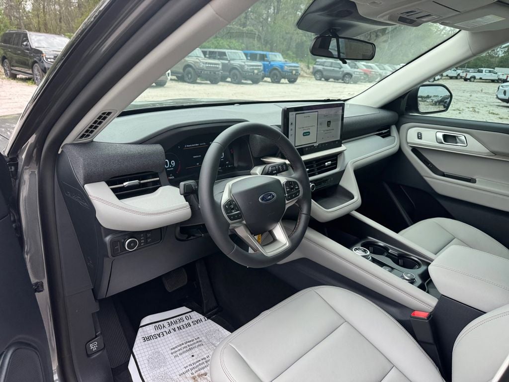 2026 Ford Explorer Active 200A