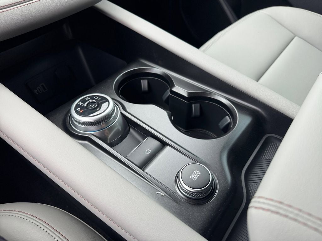 2026 Ford Explorer Active 200A