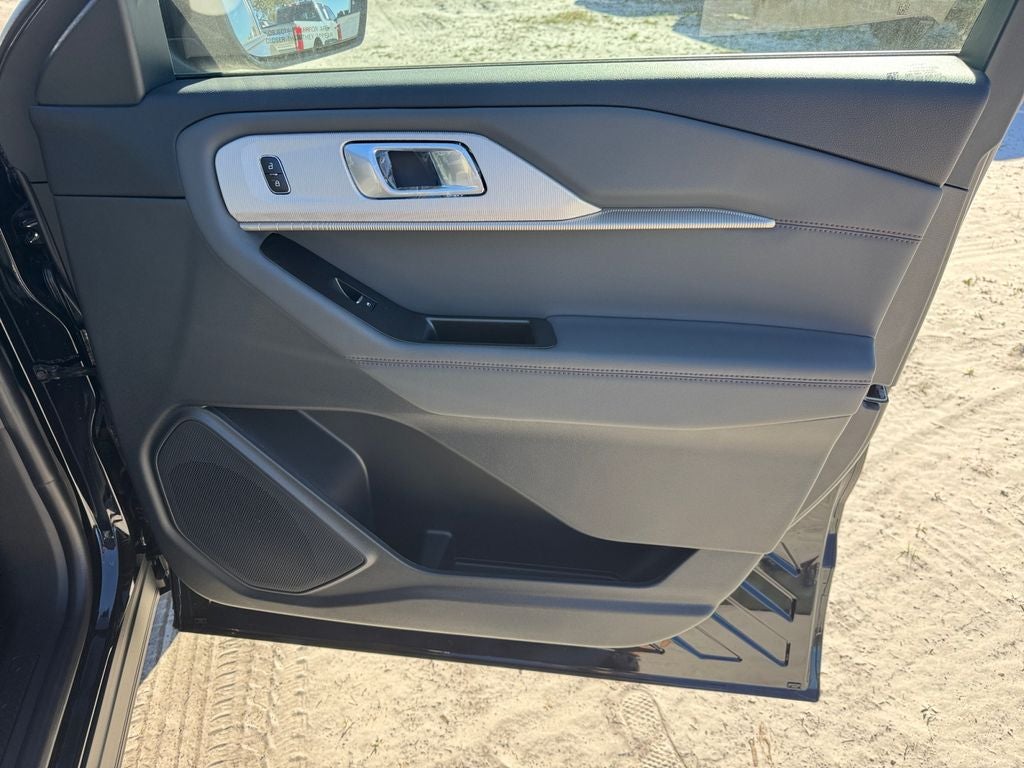 2026 Ford Explorer Active 200A