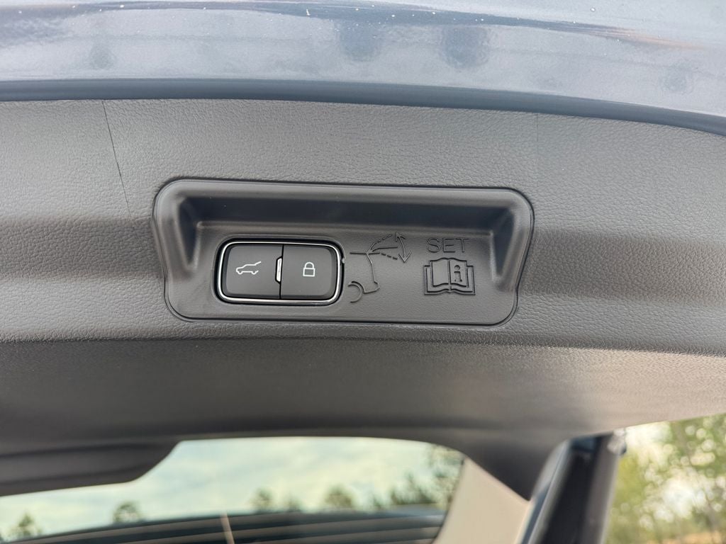 2026 Ford Explorer Active 200A