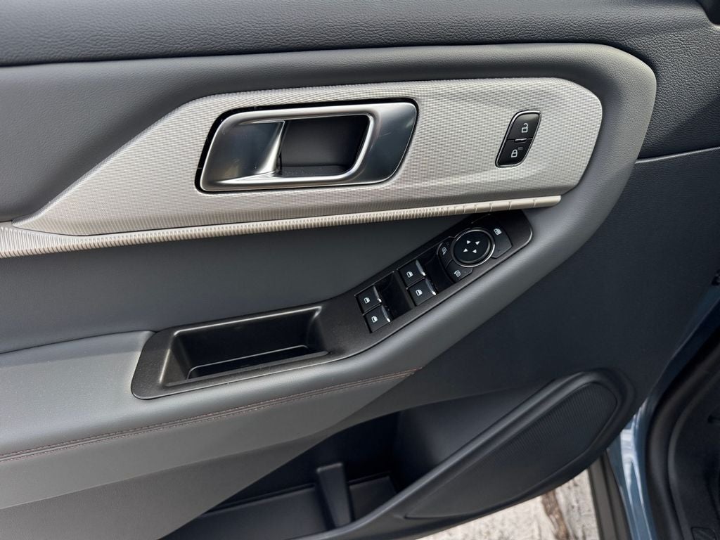 2026 Ford Explorer Active 200A