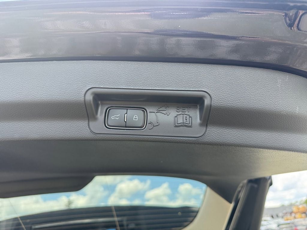2026 Ford Explorer Active 200A