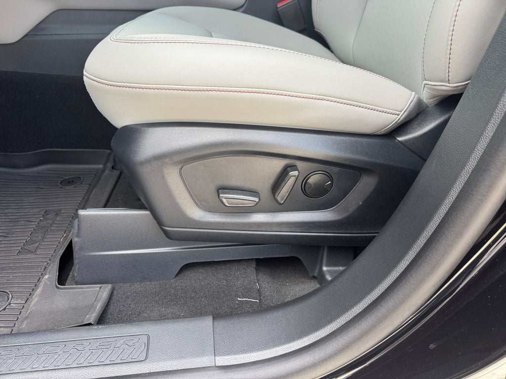 2026 Ford Explorer Active 200A