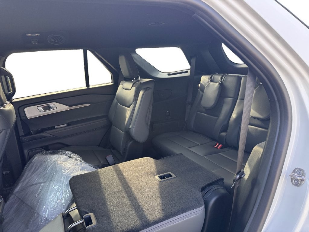2027 Ford Explorer Active 200A