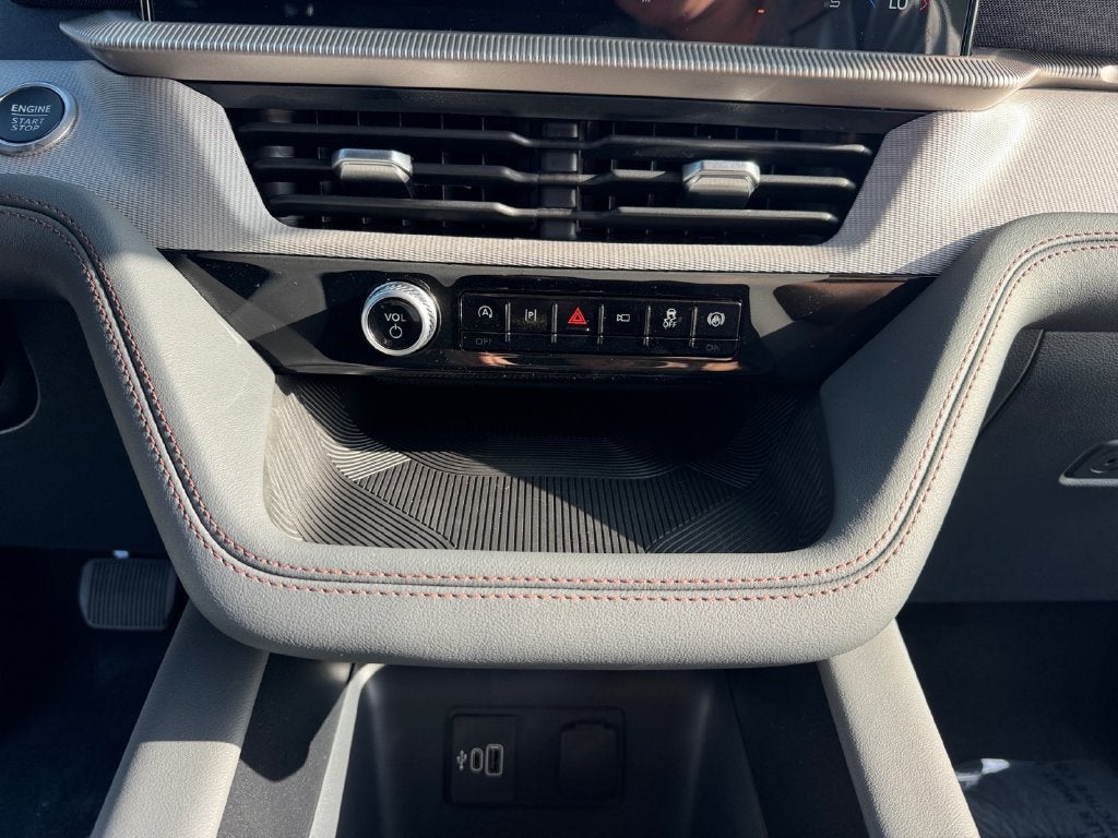 2027 Ford Explorer Active 200A