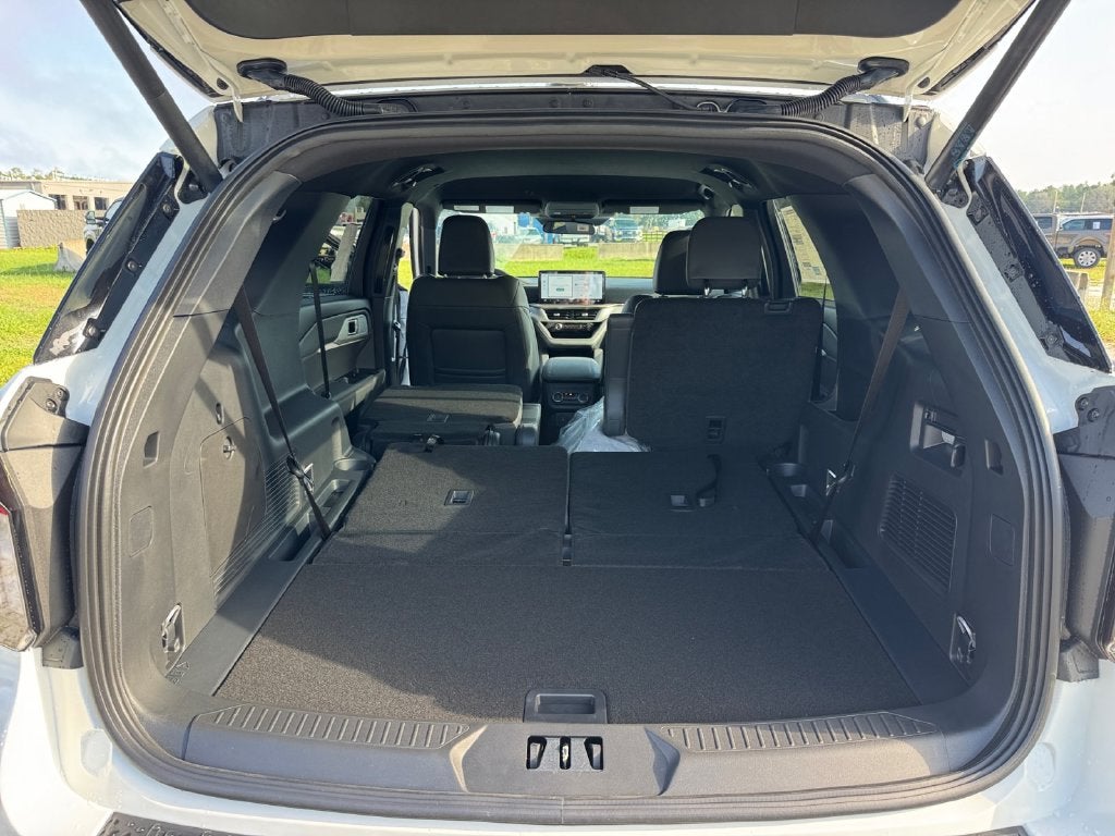 2027 Ford Explorer Active 200A