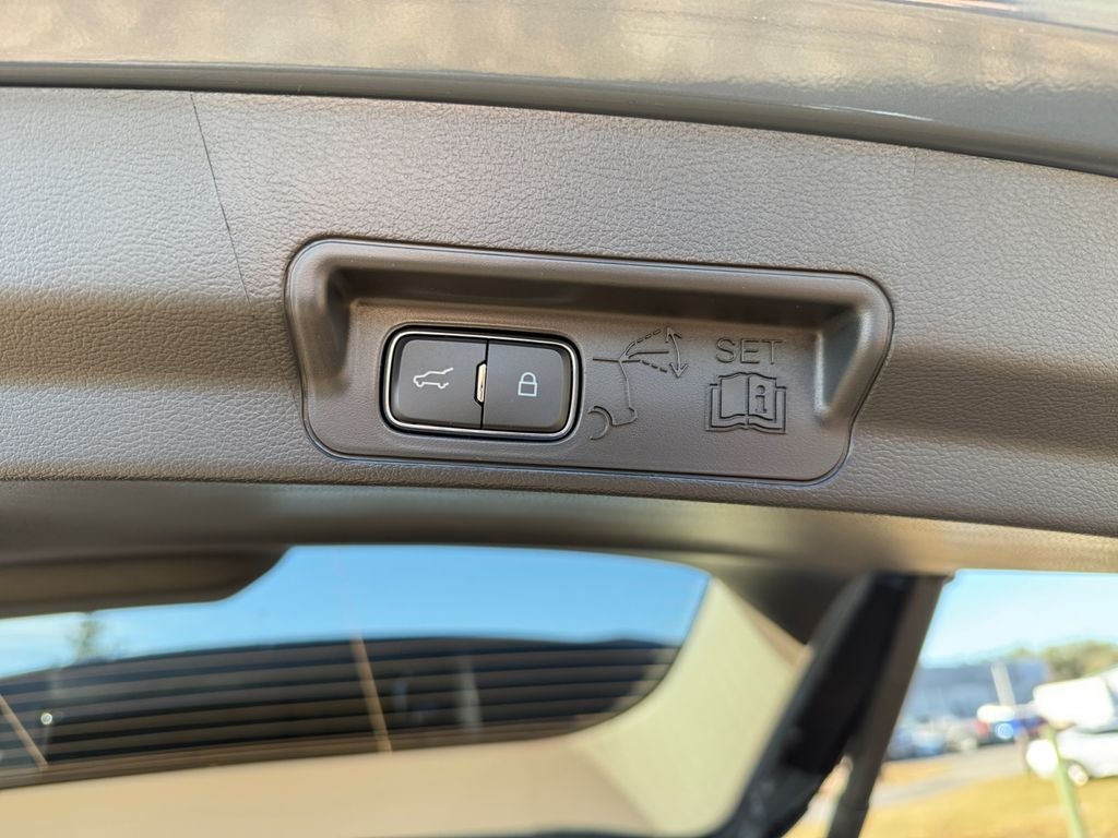 2026 Ford Explorer Active 200A