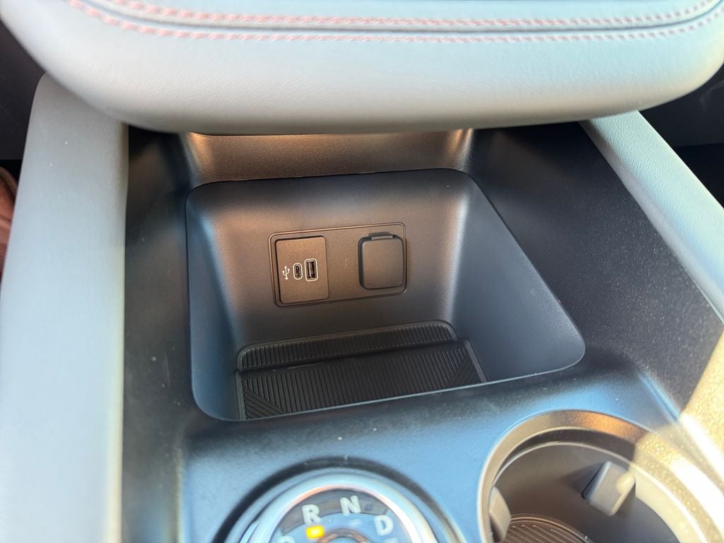 2026 Ford Explorer Active 200A