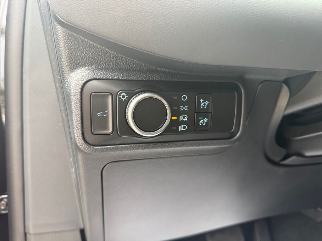 2026 Ford Explorer Active 200A