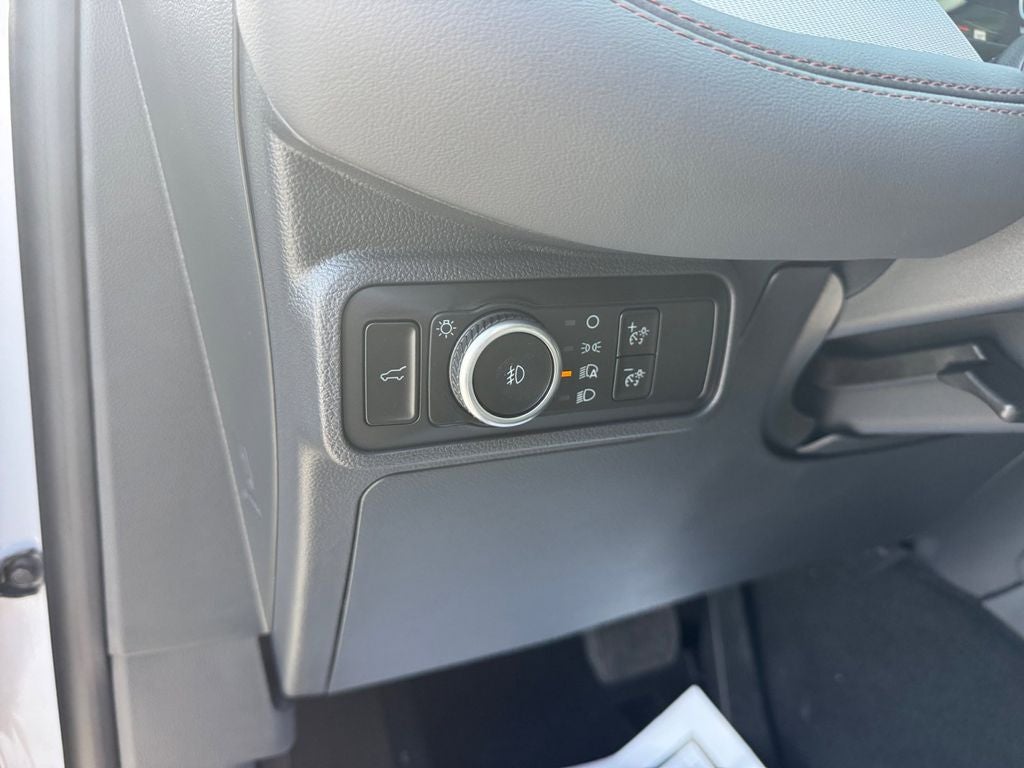 2026 Ford Explorer Active 200A
