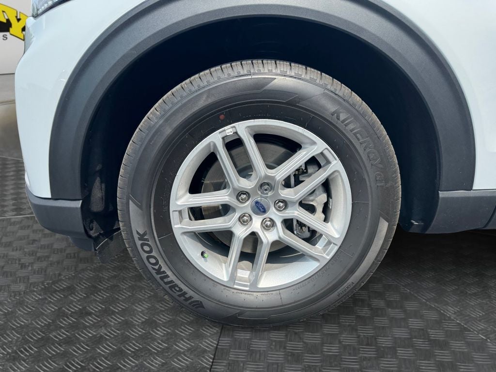 2026 Ford Explorer Active 200A