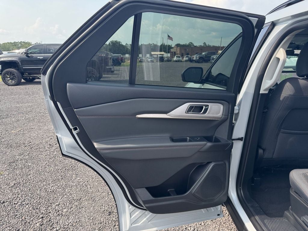 2026 Ford Explorer Active 200A
