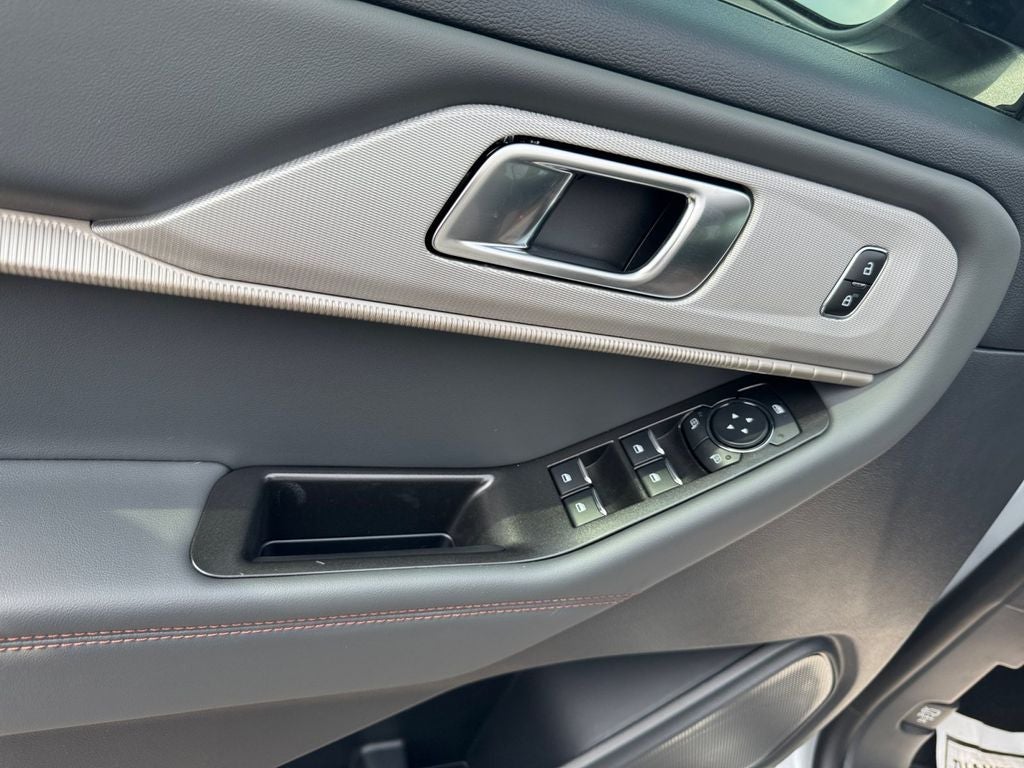 2026 Ford Explorer Active 200A