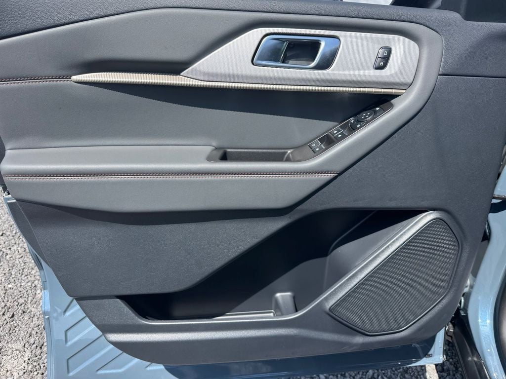 2026 Ford Explorer Active 200A
