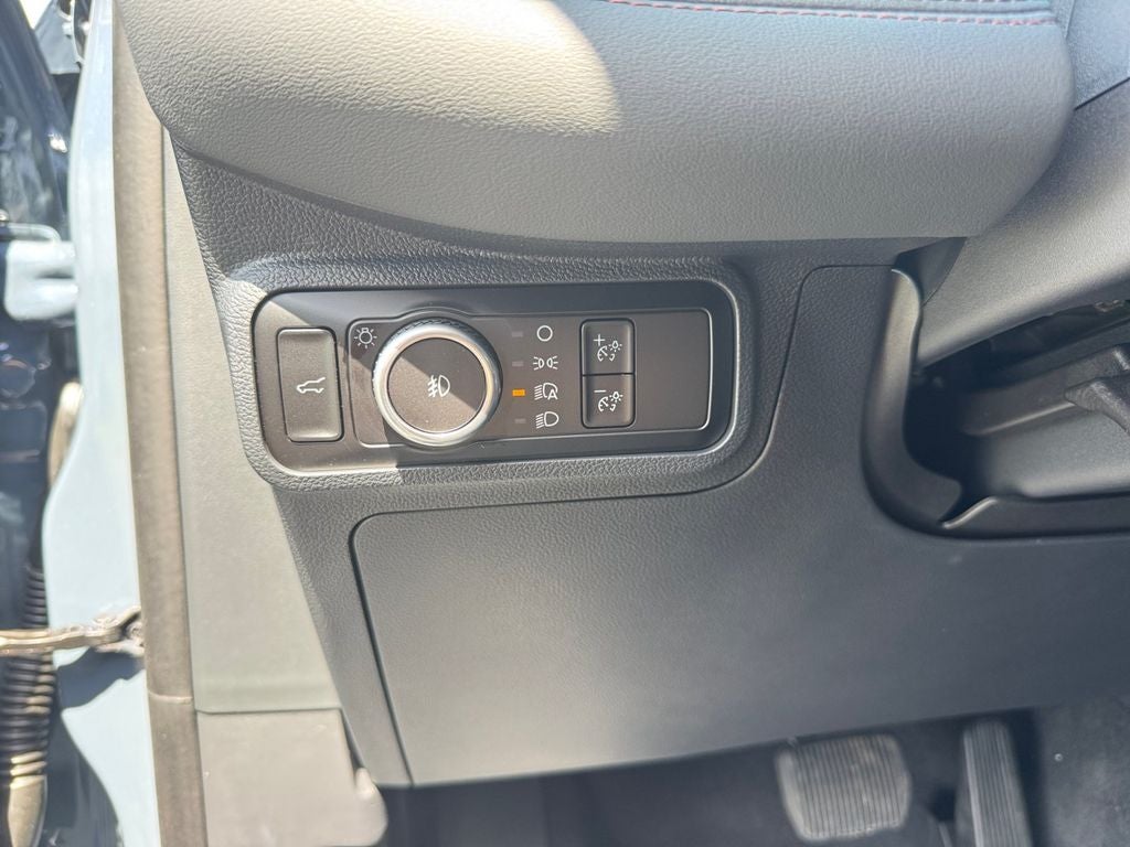 2026 Ford Explorer Active 200A