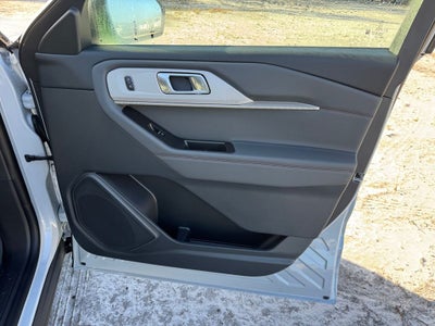 2026 Ford Explorer Active 200A