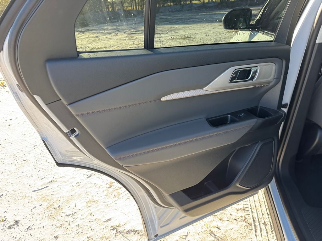 2026 Ford Explorer Active 200A