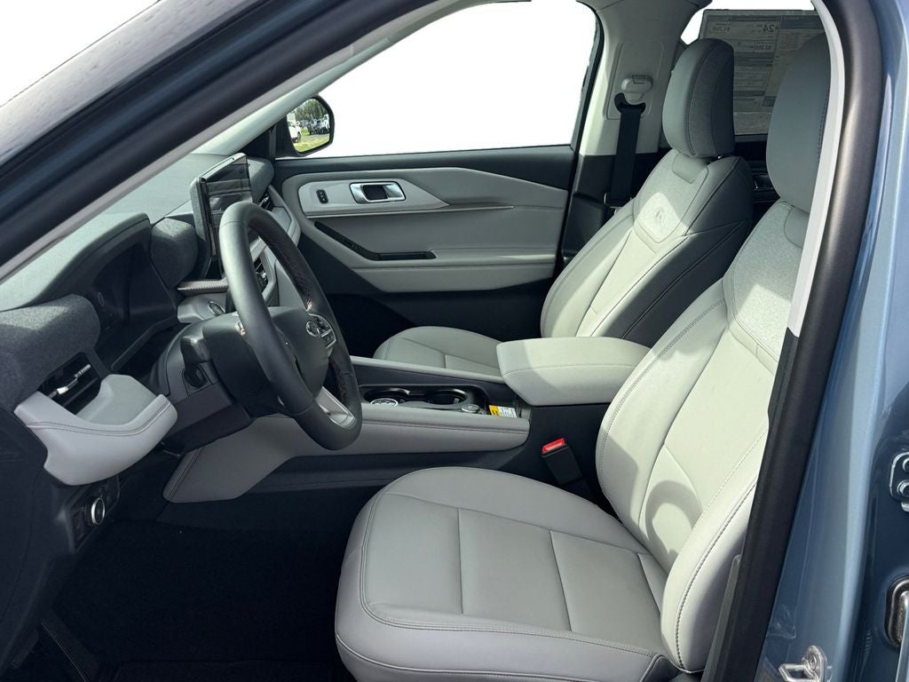 2026 Ford Explorer Active 200A