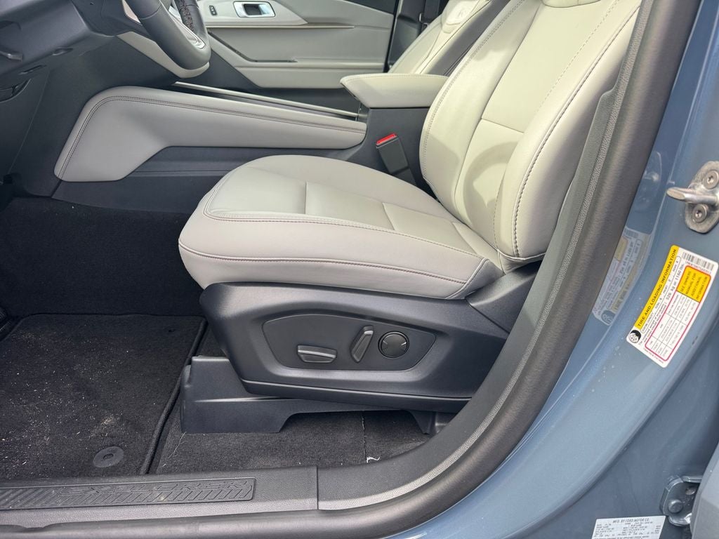2026 Ford Explorer Active 200A