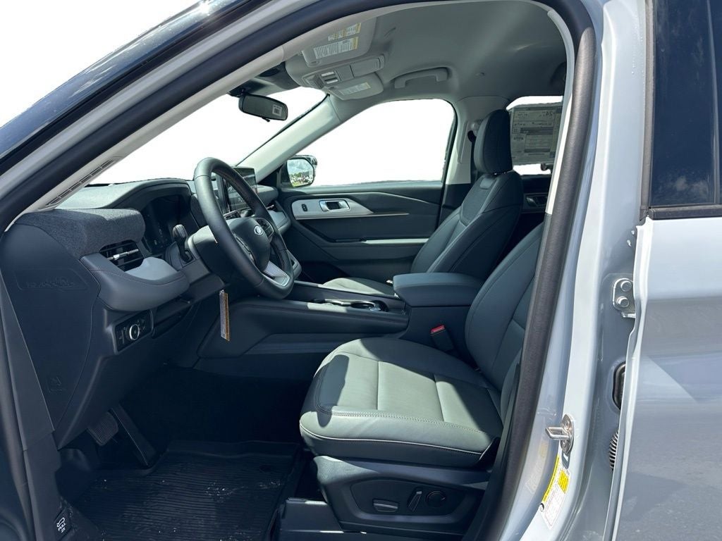 2026 Ford Explorer Active 200A