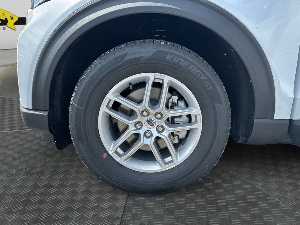 2026 Ford Explorer Active 200A