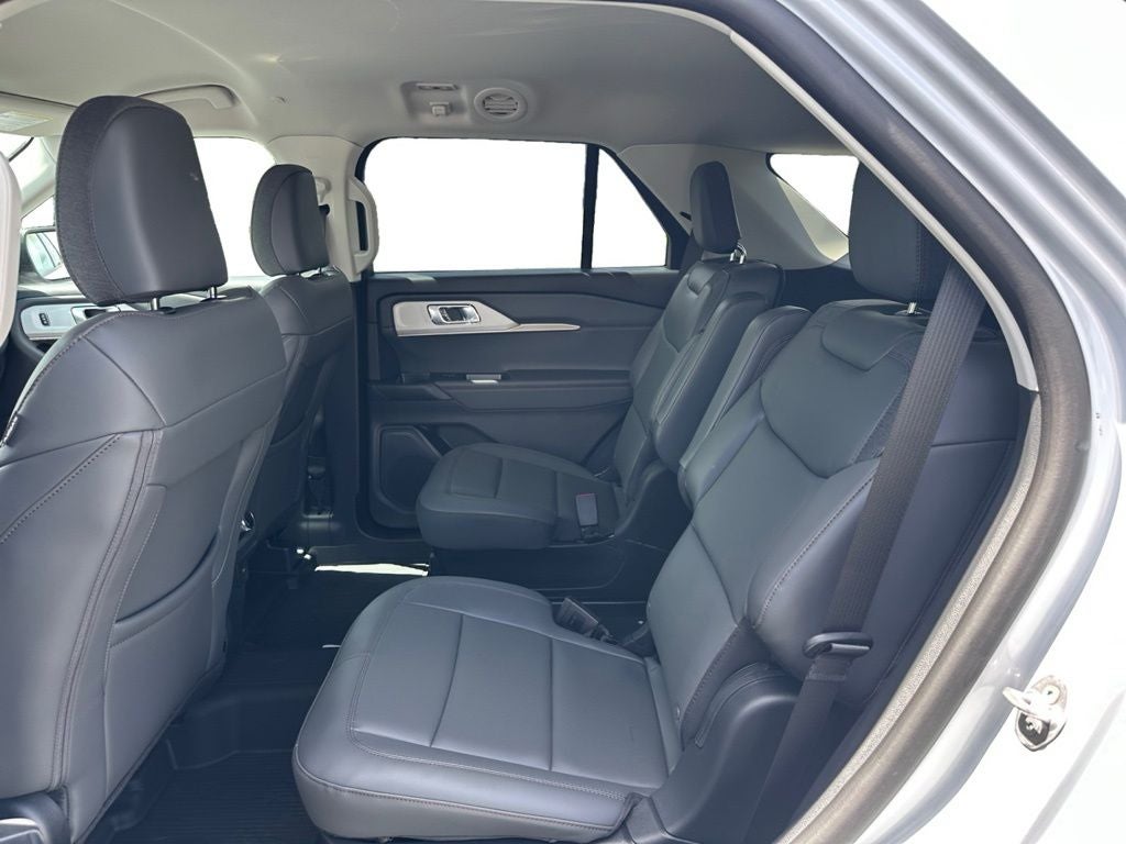 2026 Ford Explorer Active 200A