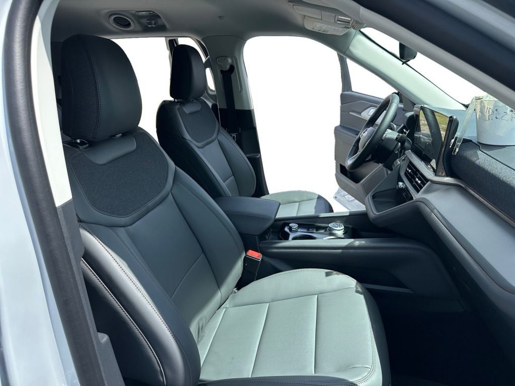 2026 Ford Explorer Active 200A