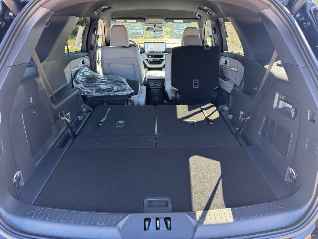 2027 Ford Explorer Active 200A