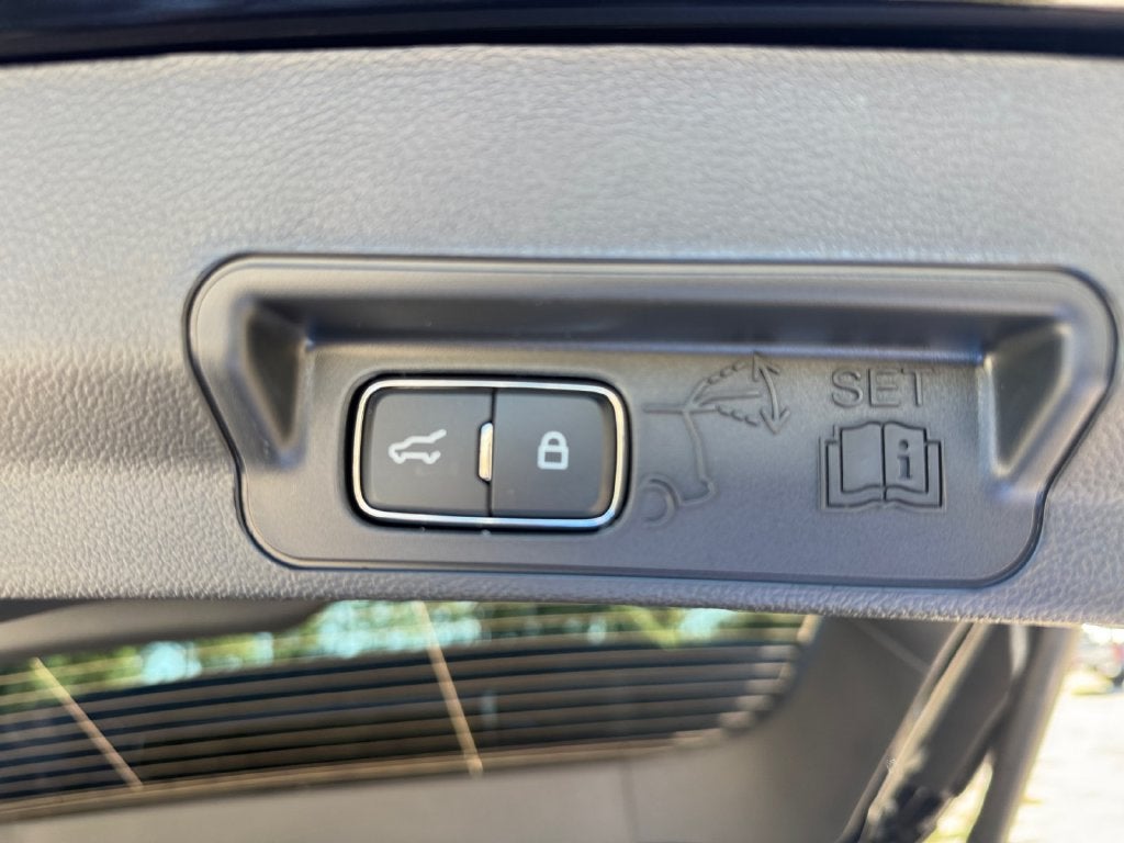 2027 Ford Explorer Active 200A