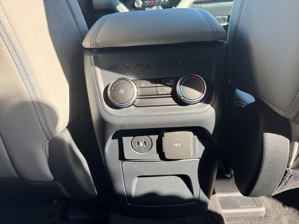 2027 Ford Explorer Active 200A