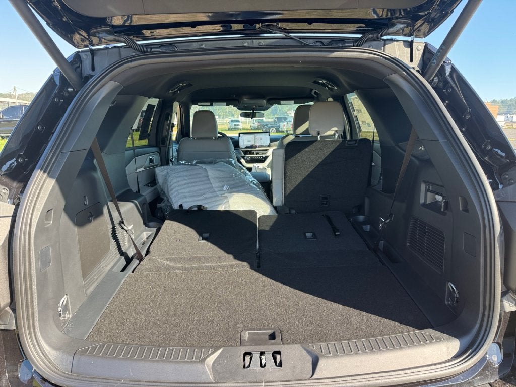 2027 Ford Explorer Active 200A