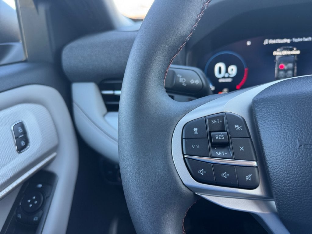 2027 Ford Explorer Active 200A