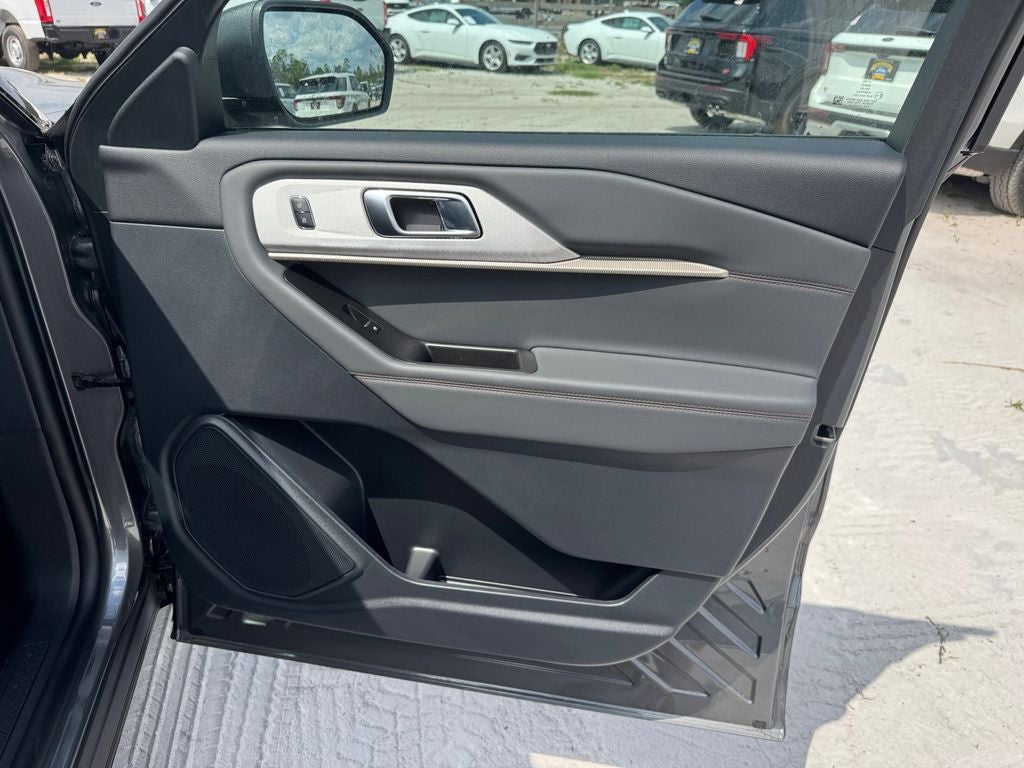 2026 Ford Explorer Active 200A