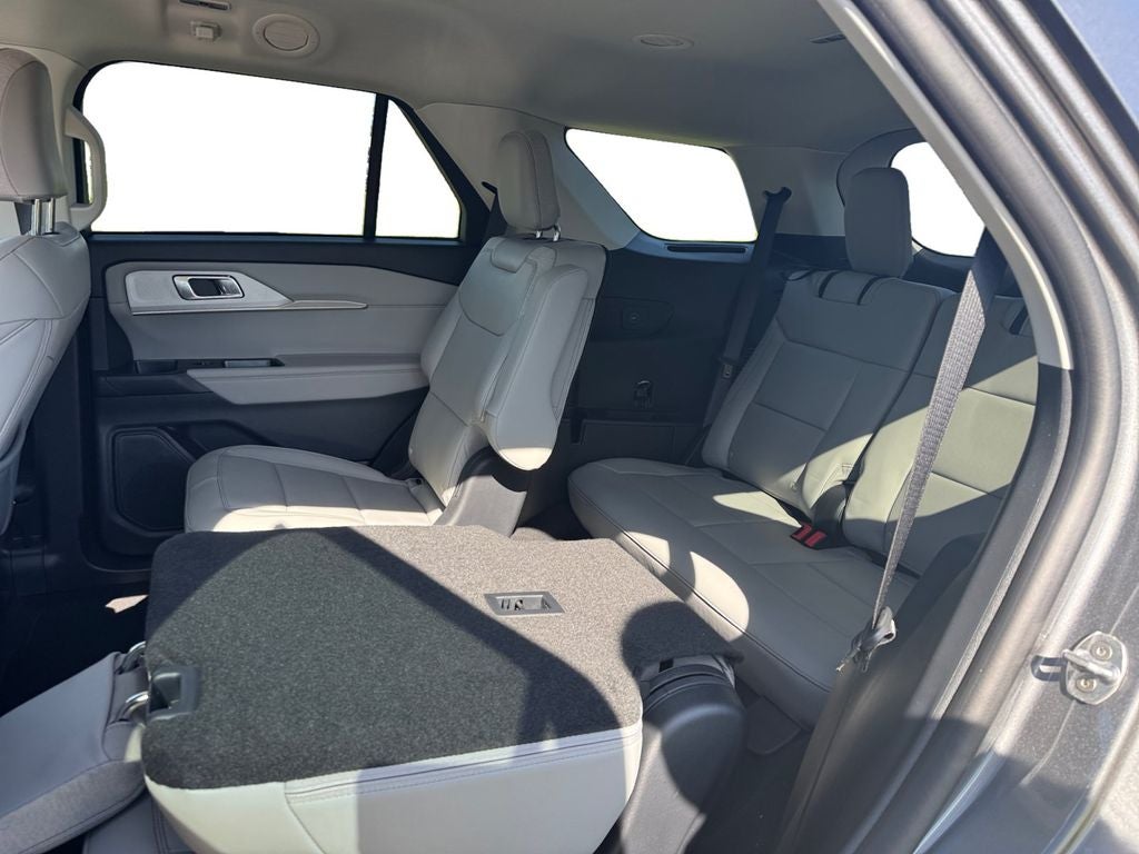 2026 Ford Explorer Active 200A
