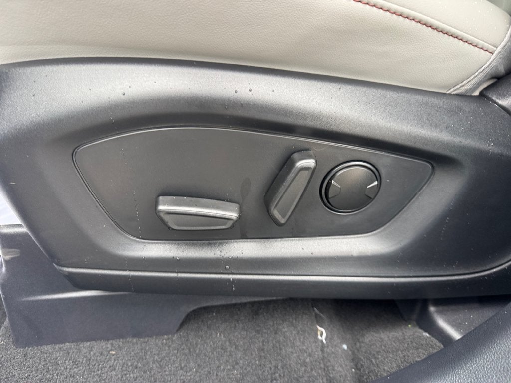 2027 Ford Explorer Active 200A