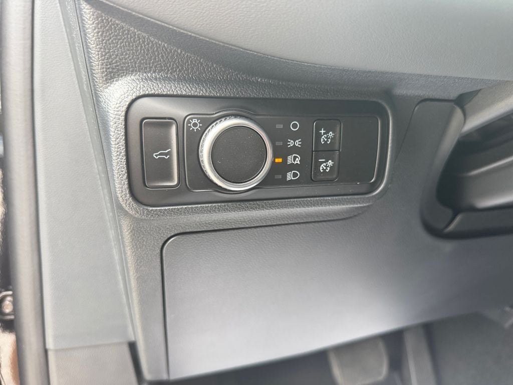 2026 Ford Explorer Active 200A