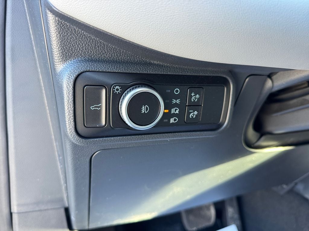 2026 Ford Explorer Active 200A