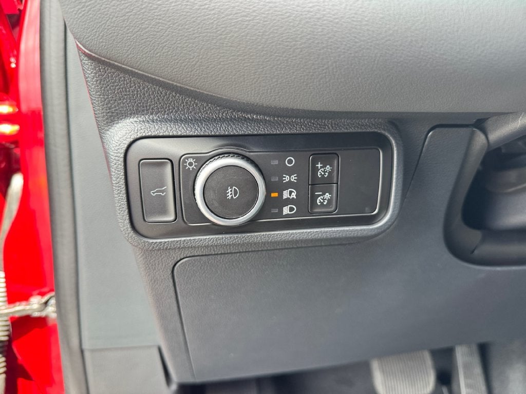 2027 Ford Explorer Active 200A