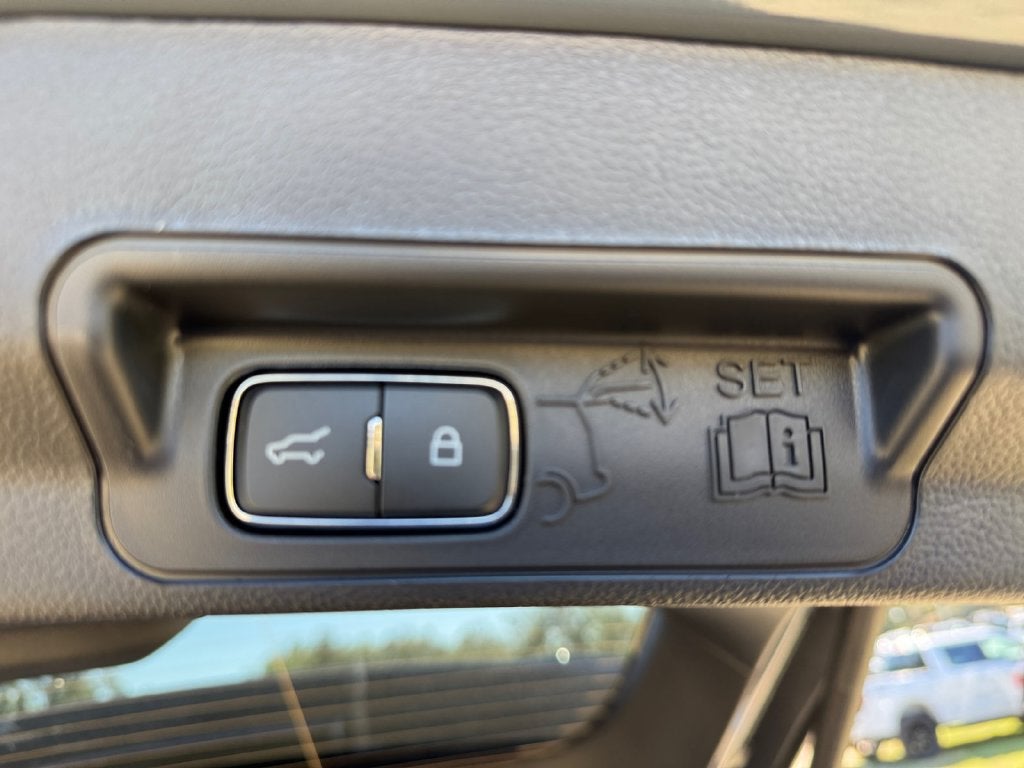 2027 Ford Explorer Active 200A